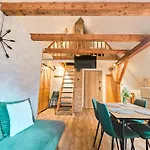 46 Jacuzzi&sauna Apartment *