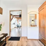 46 Jacuzzi&sauna Apartment Komarno