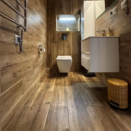 46 Jacuzzi&sauna Komarno