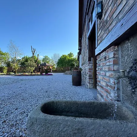 46 Jacuzzi&sauna *