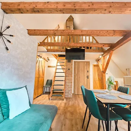 46 Jacuzzi&sauna Apartament *