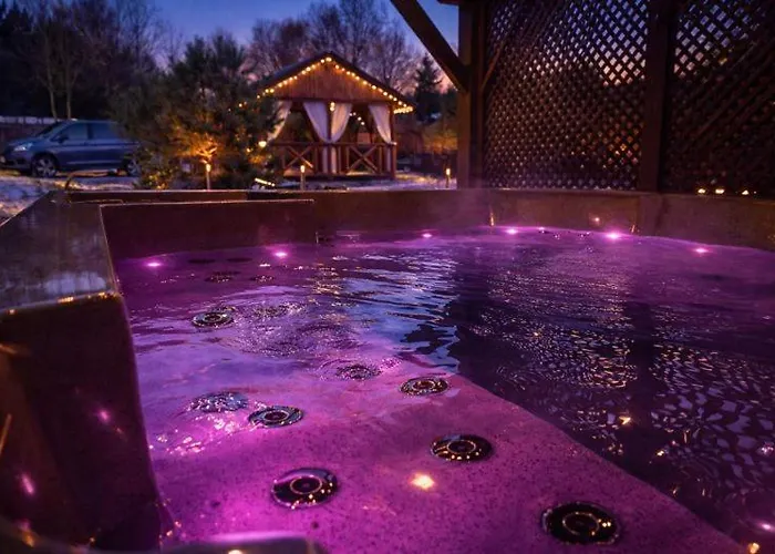 46 Jacuzzi&sauna Komarno